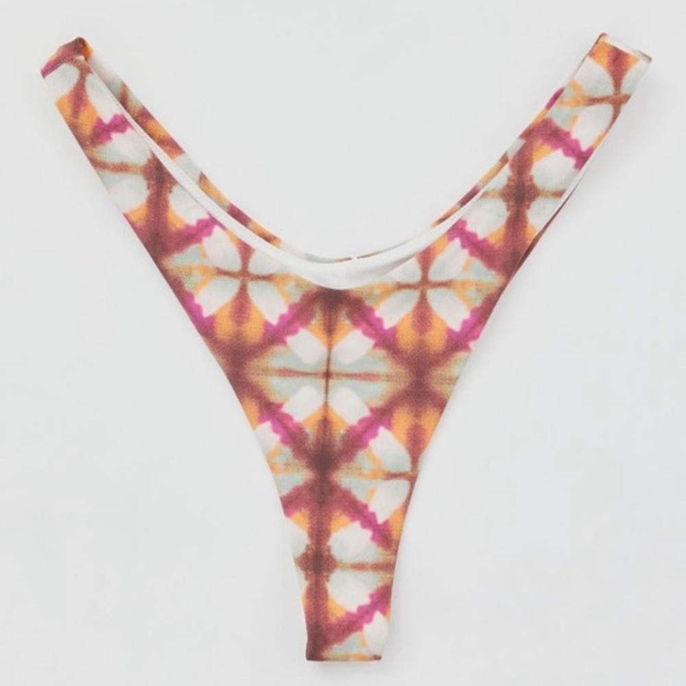 NWT Out From Under Victoria‎ V-Shape Printed Bikini Bottom